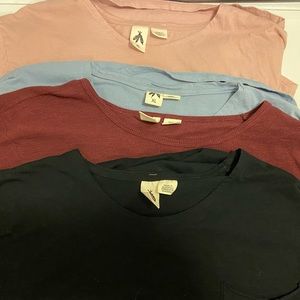 Lot of Urban Outfitters Mens Tees (2 Feathers) XL